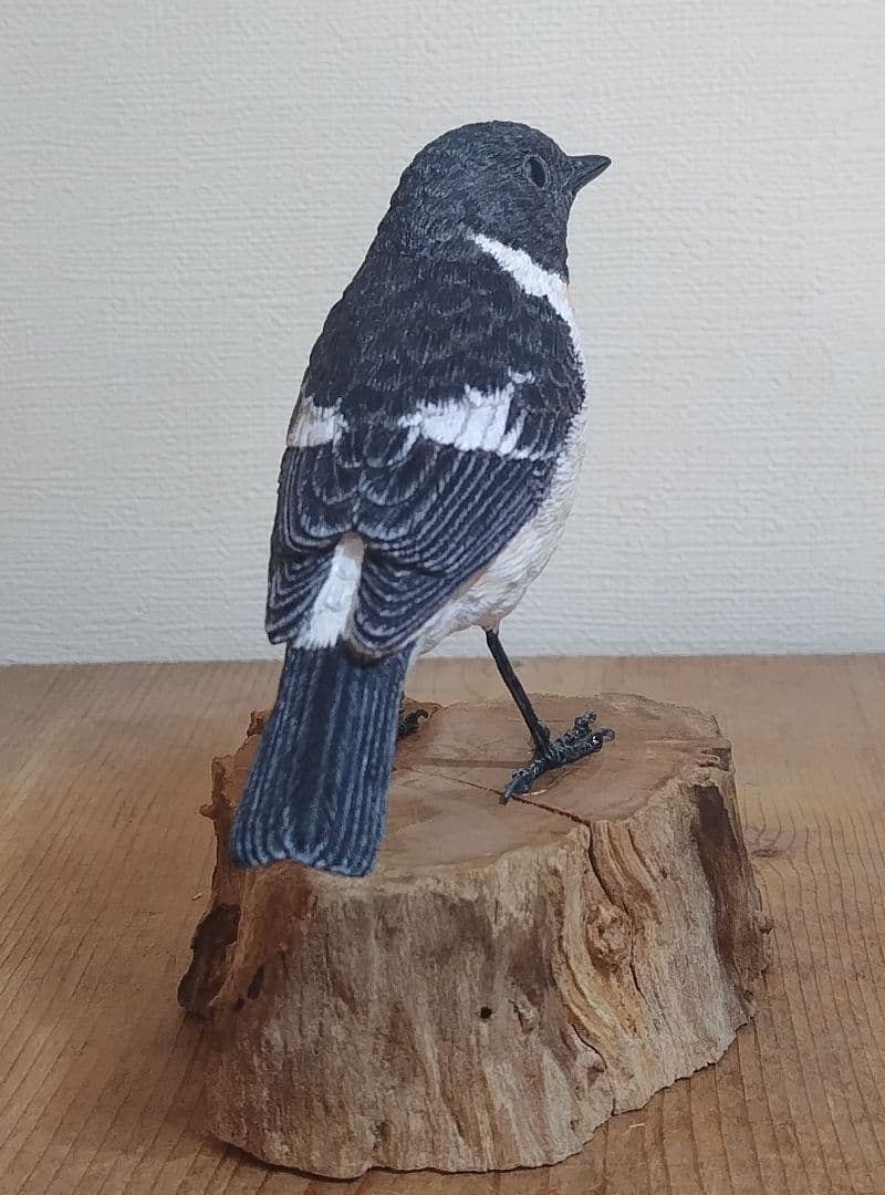 バードカービング　\"ノビタキ”