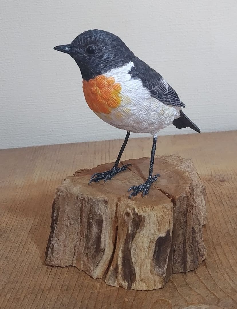 バードカービング　\"ノビタキ”