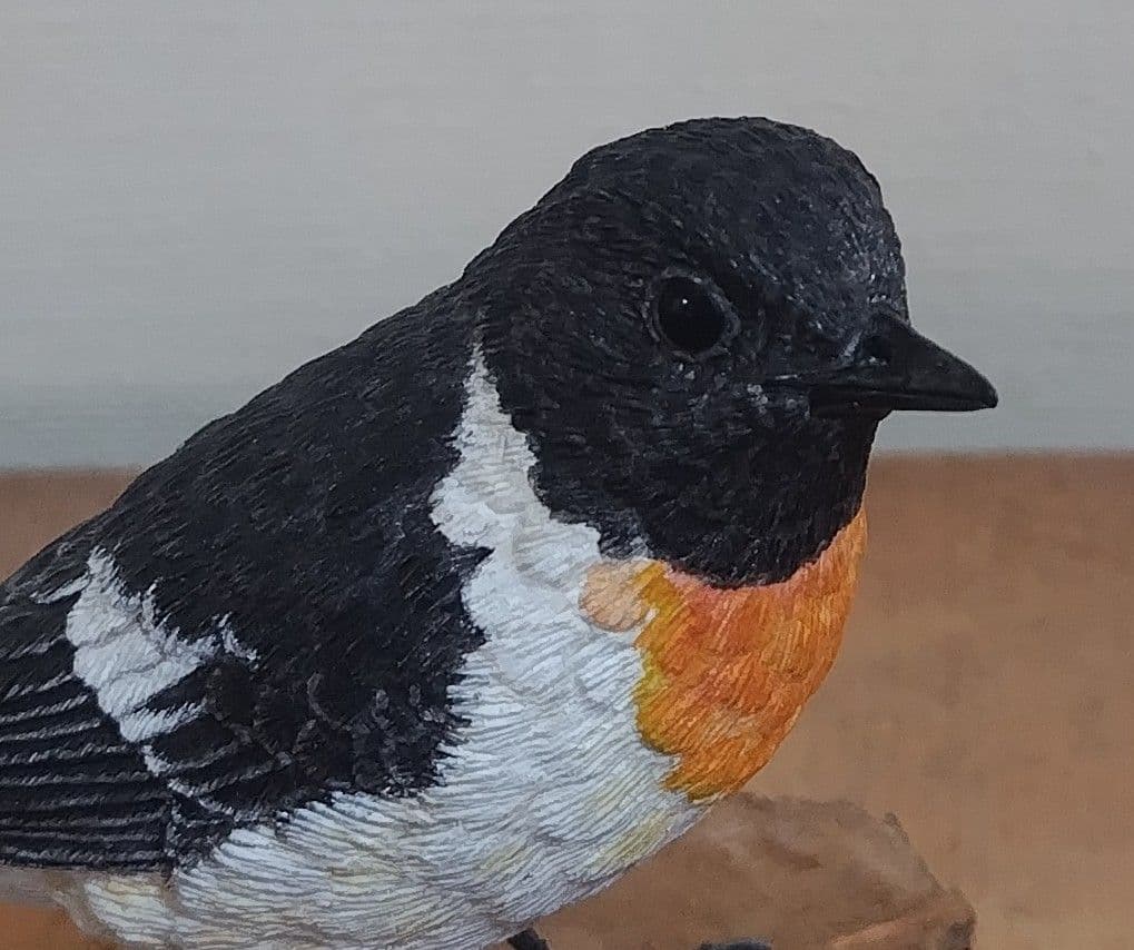 バードカービング　\"ノビタキ”