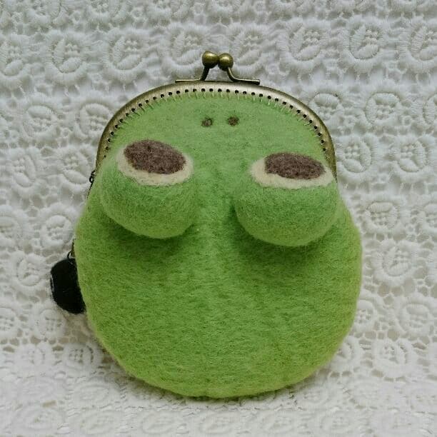 カエル がま口 ニードルフェルト 小物入れ
