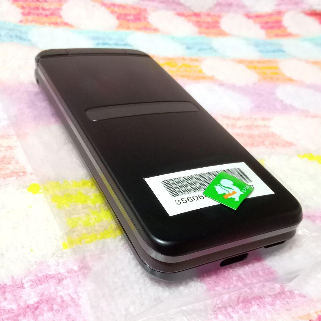 KYF39 GRATINA black 充電器セット 安心のメルカリ便 匿名配送