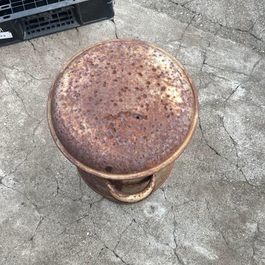 レトロ￼ ヴィンテージ　ミルク缶　金属製　錆有　ガーデニング　庭飾りインテリア大