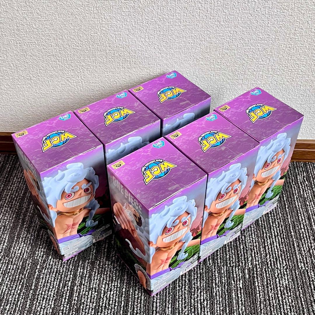 【６個セット】ワンピース　メガワールドコレクタブルフィギュア ルフィ