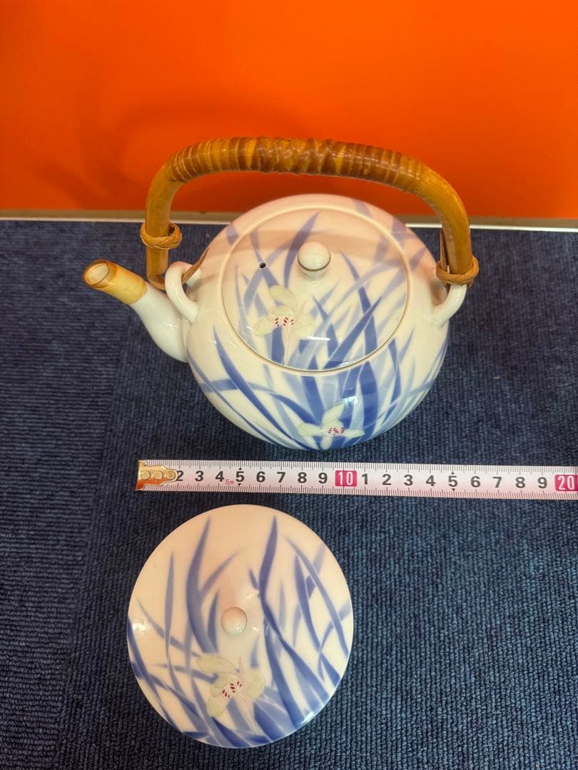 1702 深川製磁  菖蒲  茶器セット　急須1客　湯呑蓋付3客