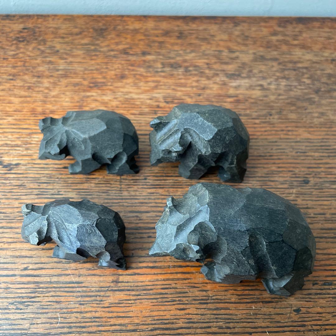 木彫の熊　極小　小粒　クマの彫刻セット 8体 黒 木製　ヴィンテージ　北海道土産