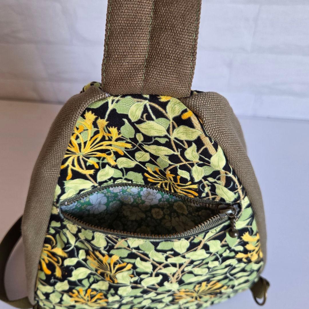 ❣️Ruby ❣️٩(๑❛ᴗ❛๑)۶様　しずく型ボディバッグ(S)　ハンドメイド