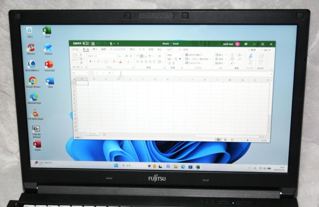 A576/P i5-6300U SSD256GB RAM8GB オフィス365