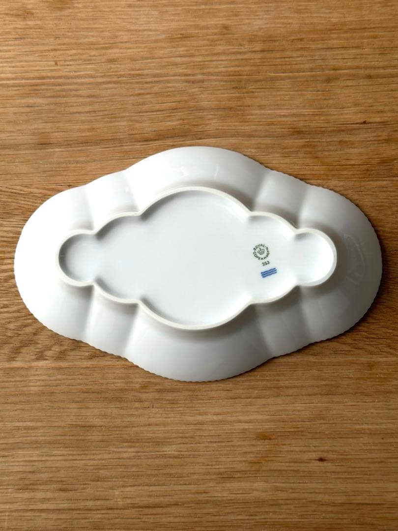 ロイヤルコペンハーゲン ホワイトエレメンツ オーバルディッシュ 新品未使用