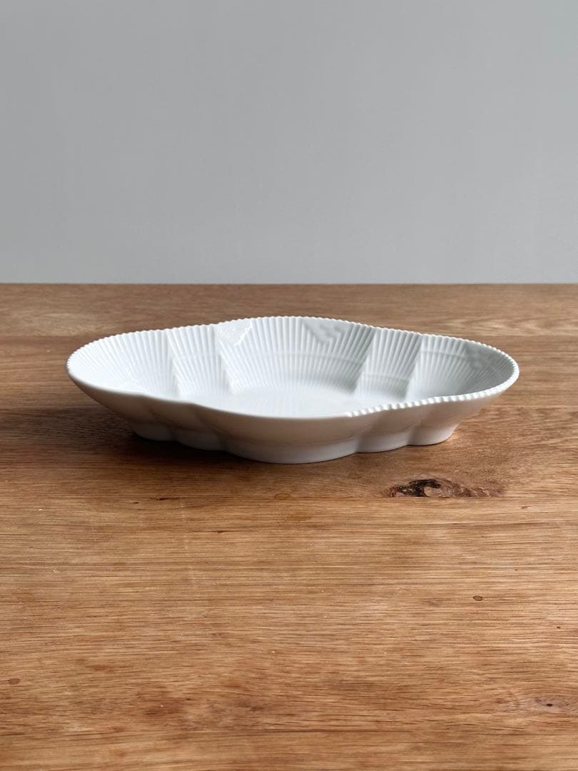 ロイヤルコペンハーゲン ホワイトエレメンツ オーバルディッシュ 新品未使用