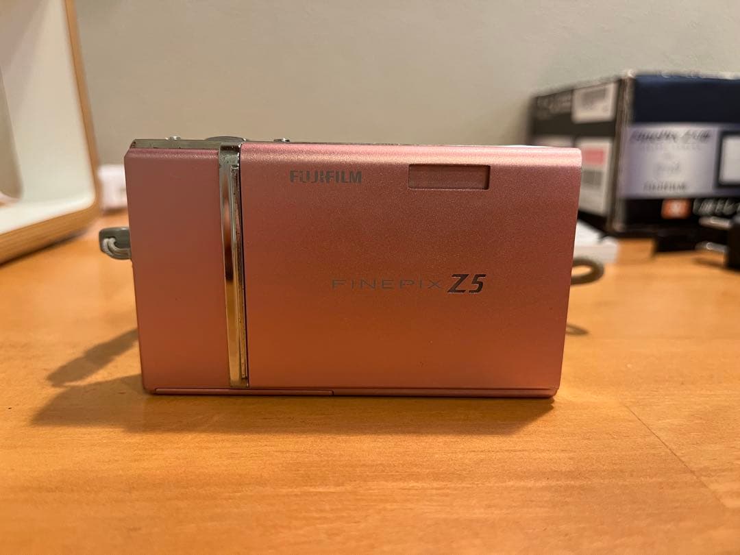 Fujifilm FinePix Z5 デジタルカメラ　箱・説明書・ケース付き