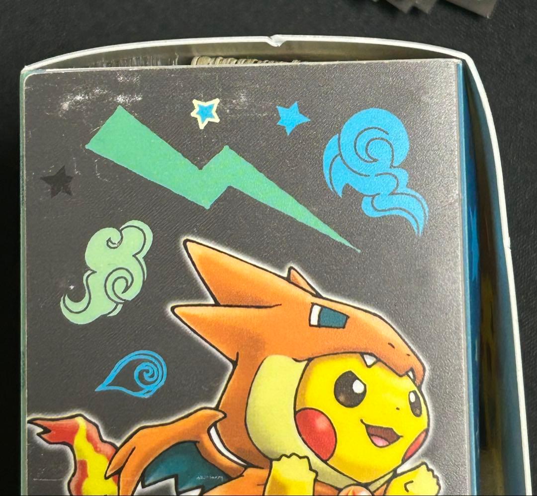 ポケモンカード　ポンチョを着たピカチュウ　デッキケース&スリーブ