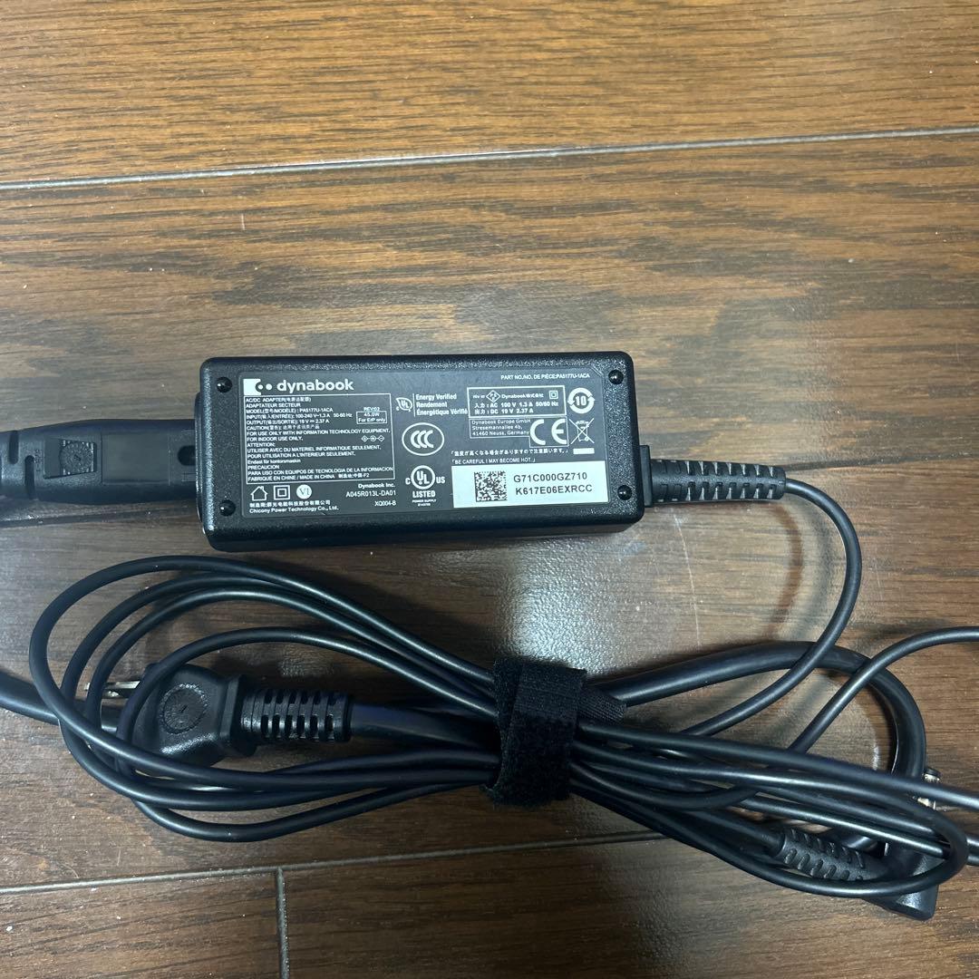 Windowsノート本体 dynabook P1-C7MP-BW / Core i7-10510U