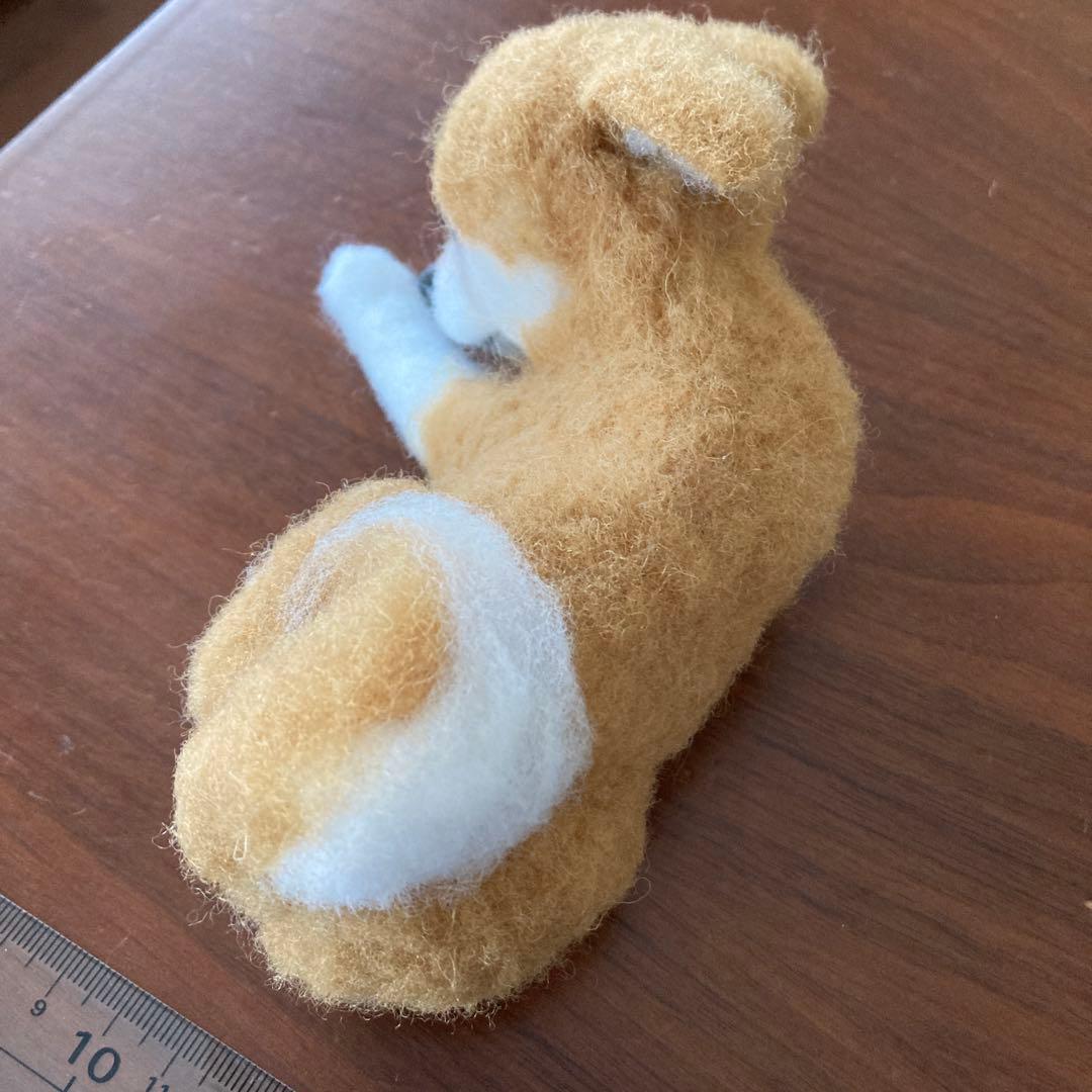 羊毛フェルト　柴犬　ハンドメイド　17センチ