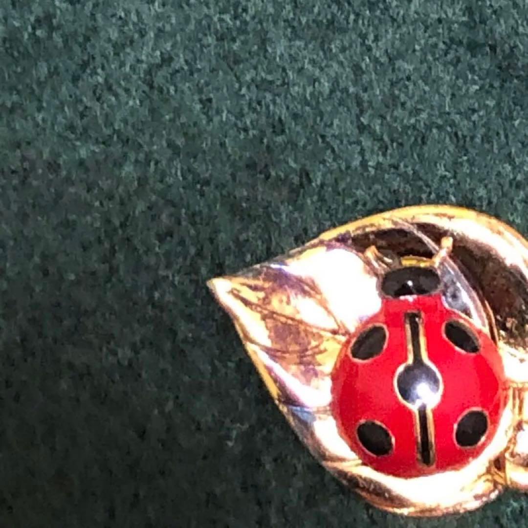 ピンバッジ　12ケ　セット