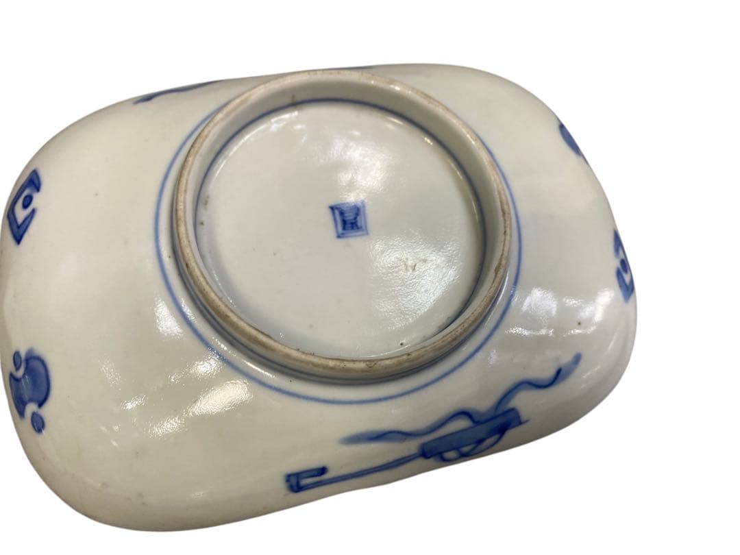 伝統的な青白陶磁器皿5枚セット　古伊万里　染付