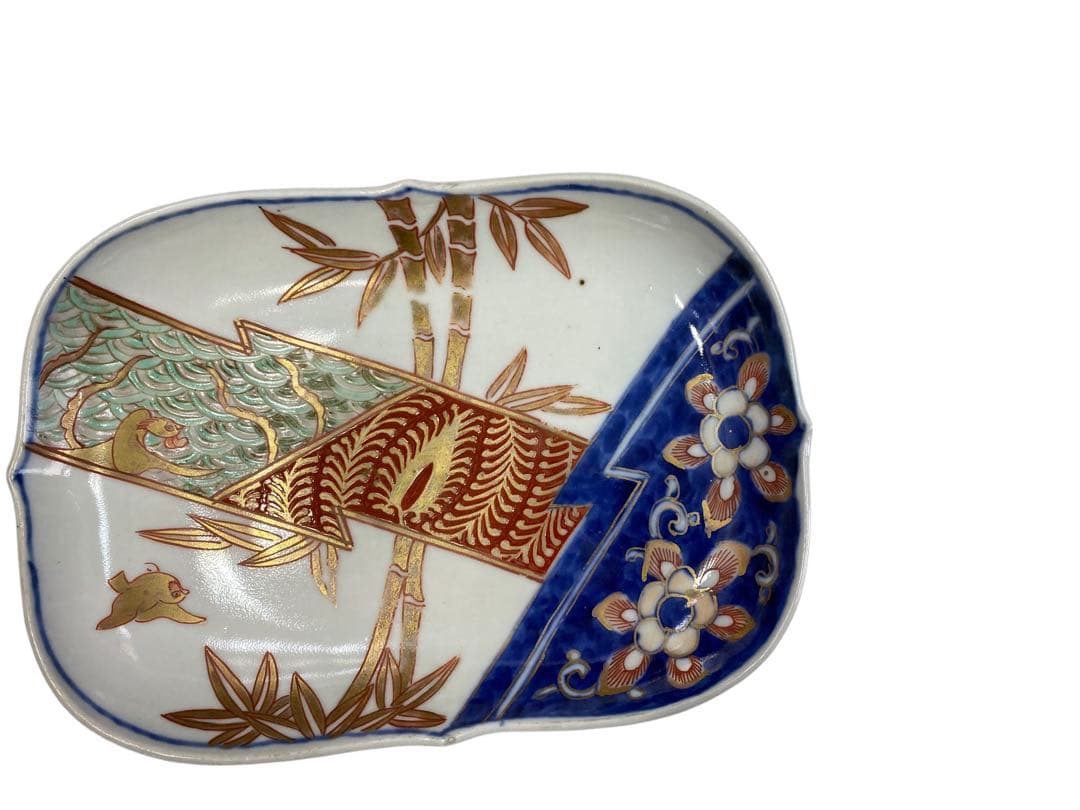 伝統的な青白陶磁器皿5枚セット　古伊万里　染付