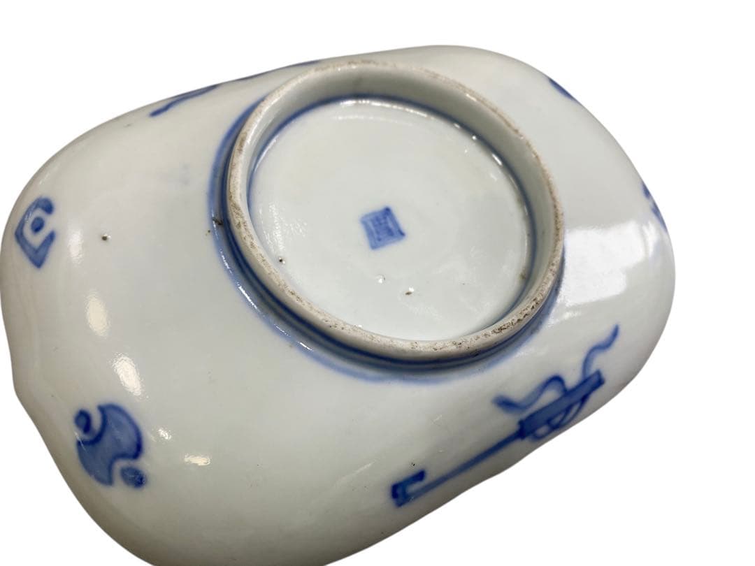 伝統的な青白陶磁器皿5枚セット　古伊万里　染付