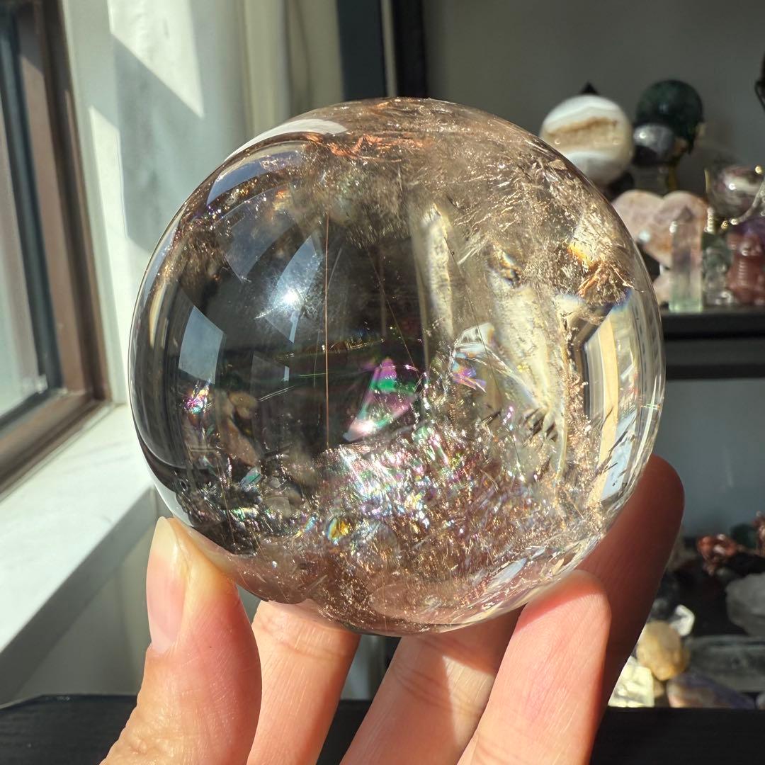 天然石ルチルクォーツ共生スモーキークォーツのスフィア　丸玉NO.100914