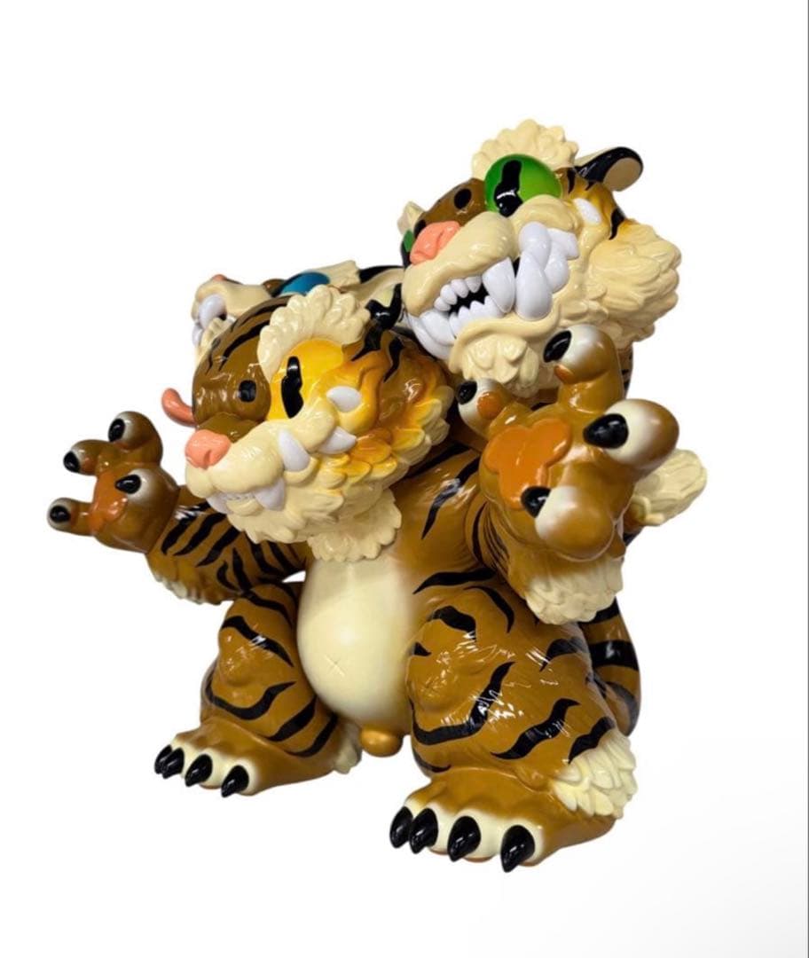 GRAPE BRAIN × STRANGECAT 三面猛虎 コショウ ソフビ