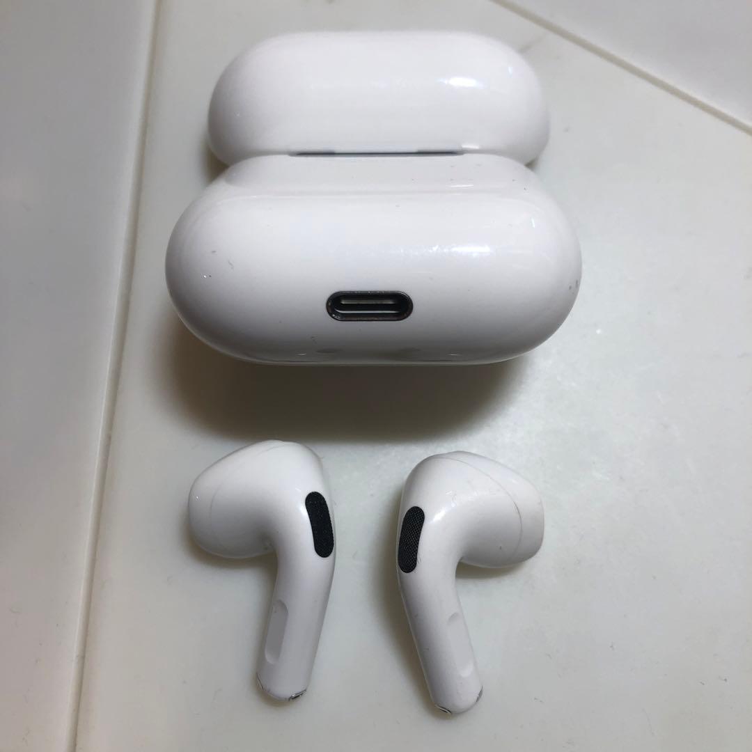 Apple AirPods 第4世代　ノイズキャンセリング付きなし