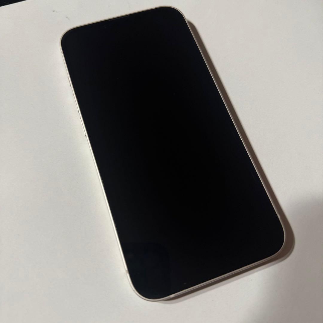 iPhone 13 本体