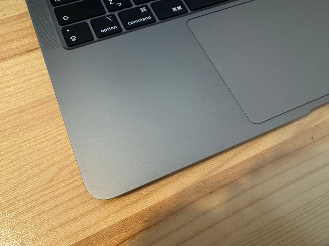 美品　MacBookAir 13インチ 8GB 256GB M1 スペースグレー