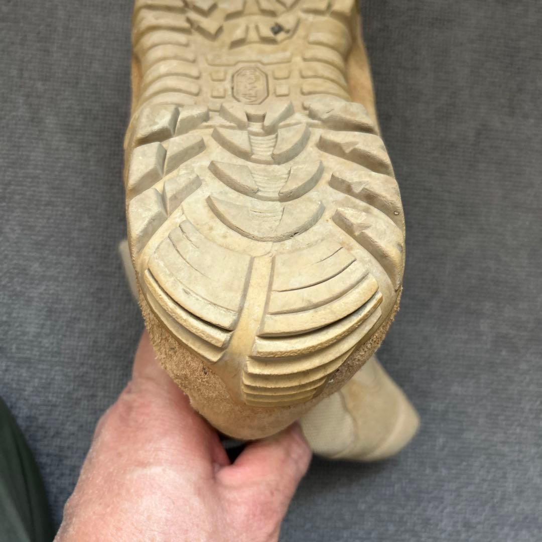 ベージュ ミリタリーブーツ ハイカット