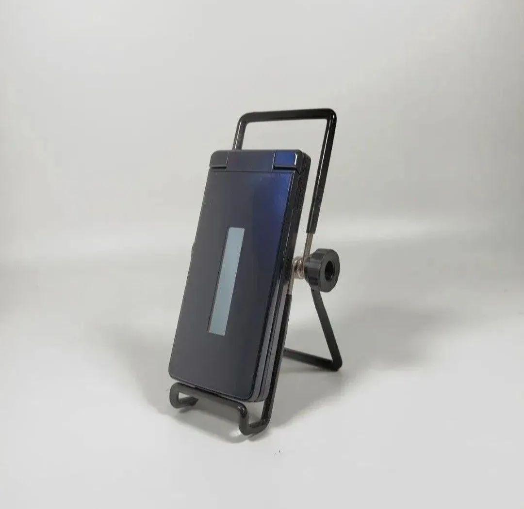 AA4007A AQUOS ケータイ3 美品 動作確認済み ガラケー