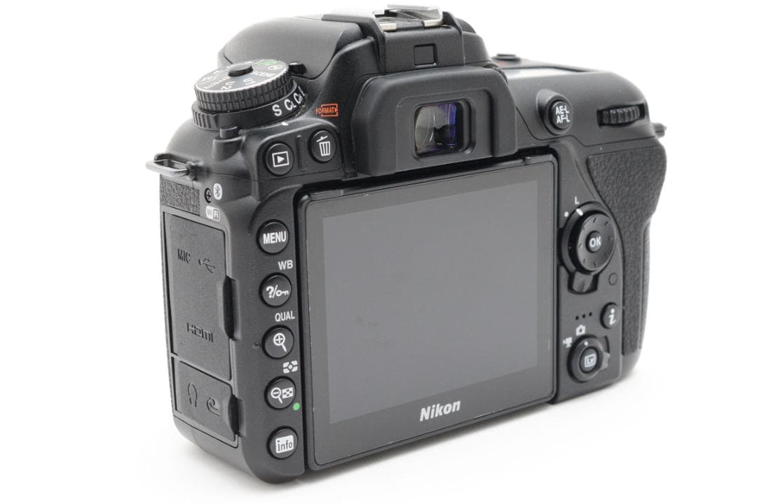 美品 ニコン　Nikon D7500 ボディ 《ショット数 12592回》785