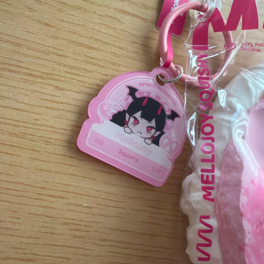 藤*実様 mellojoy カップケーキか？ いちごミルクフォーム