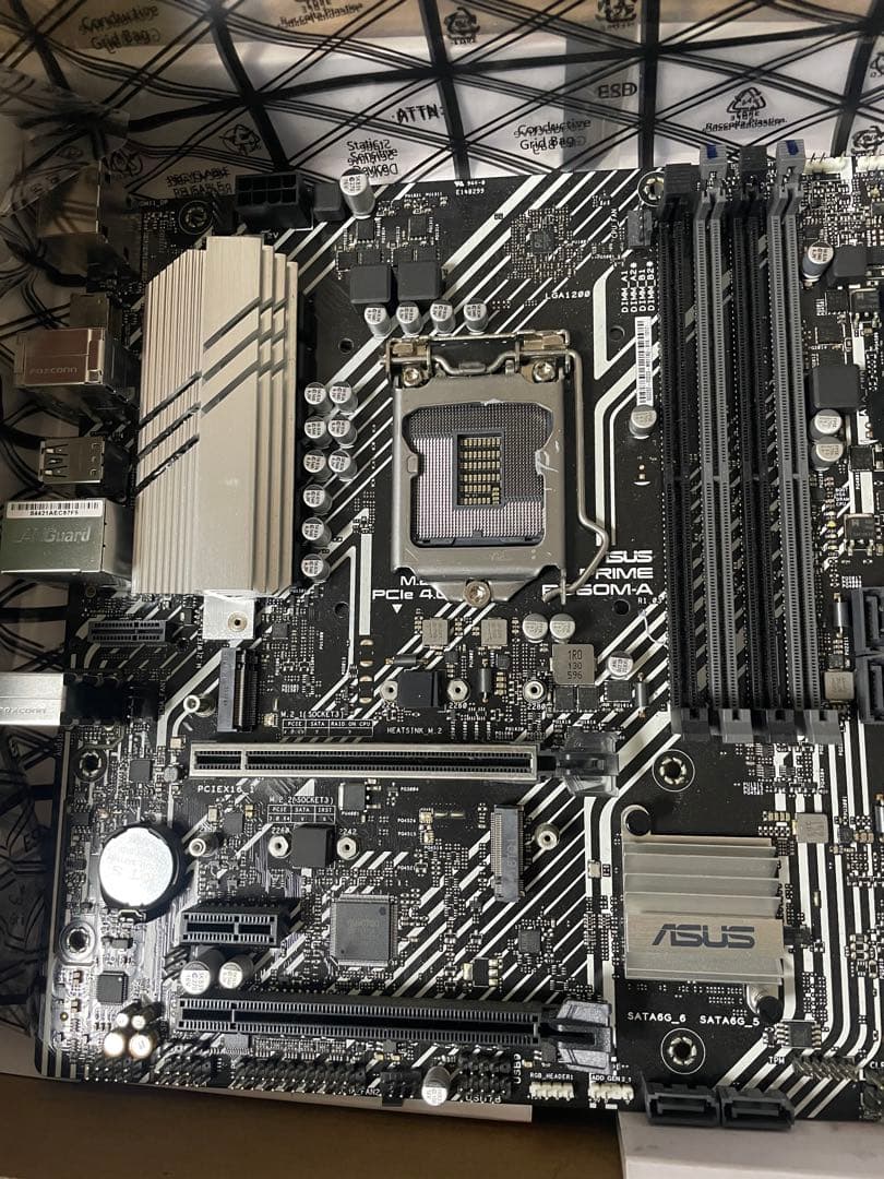 Intel Core i5-11400 マザーボード