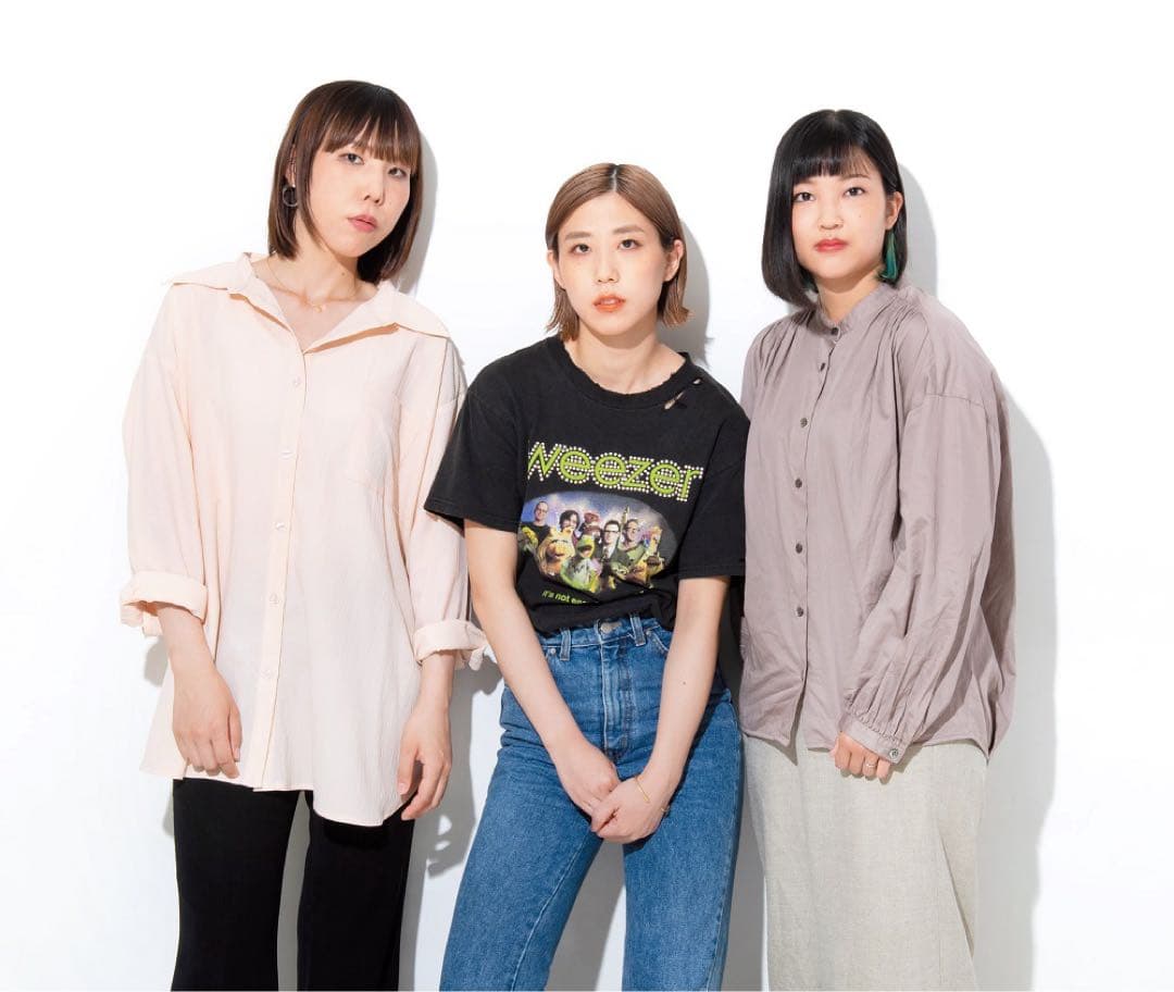 女性歌手　hump back 直筆サイン色紙