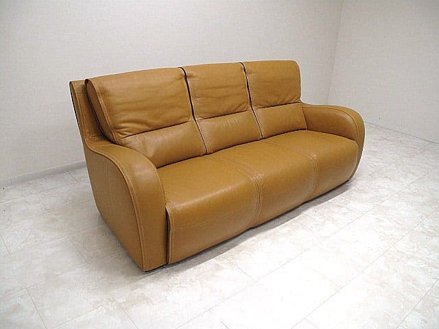 【展示品】カリモク ドマーニ 「エクセルライフ」最高峰総革3人掛けソファ