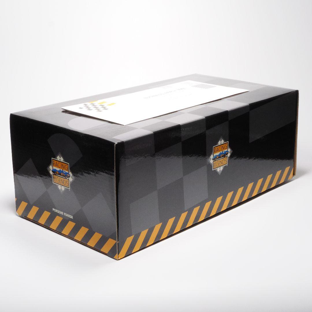 エグゾト 1/18 ポルシェ934RSR ホワイト EXOTO