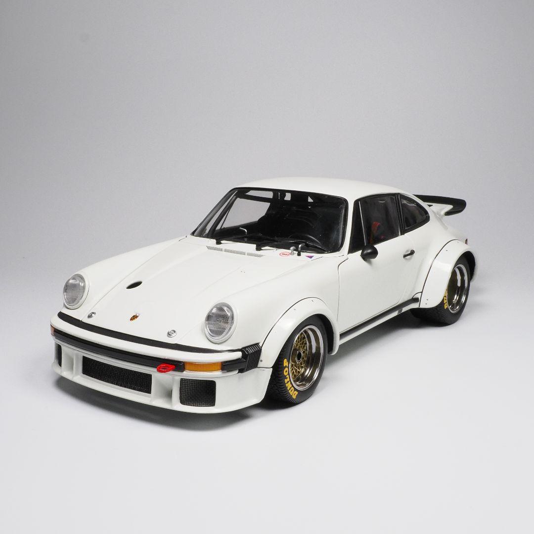 エグゾト 1/18 ポルシェ934RSR ホワイト EXOTO