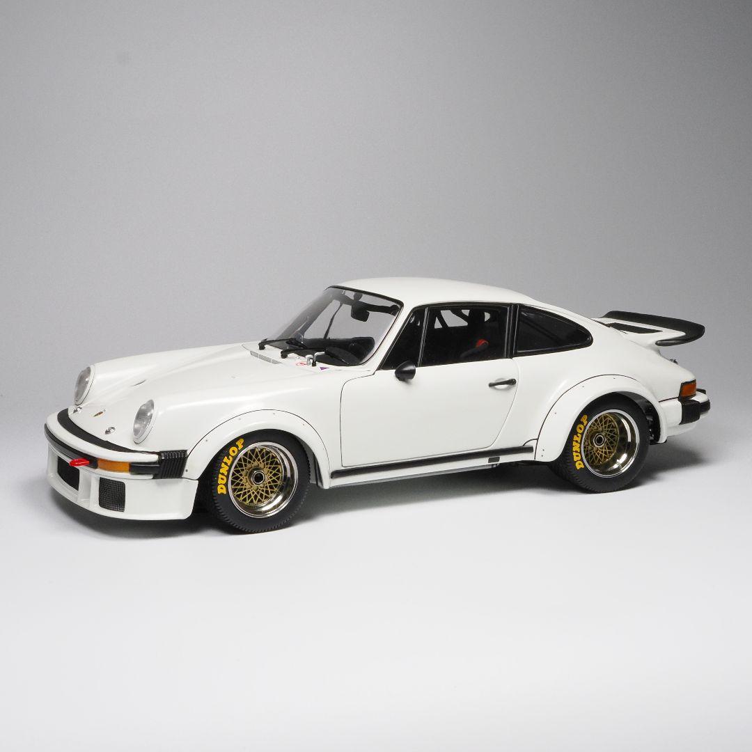 エグゾト 1/18 ポルシェ934RSR ホワイト EXOTO