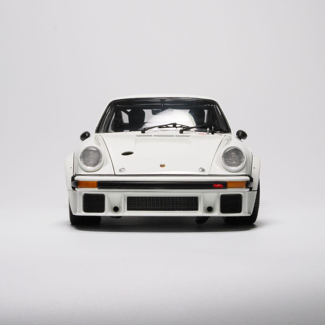 エグゾト 1/18 ポルシェ934RSR ホワイト EXOTO