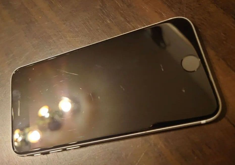 【美品】iPhone SE (第2世代) ホワイト 64GB SIMフリー