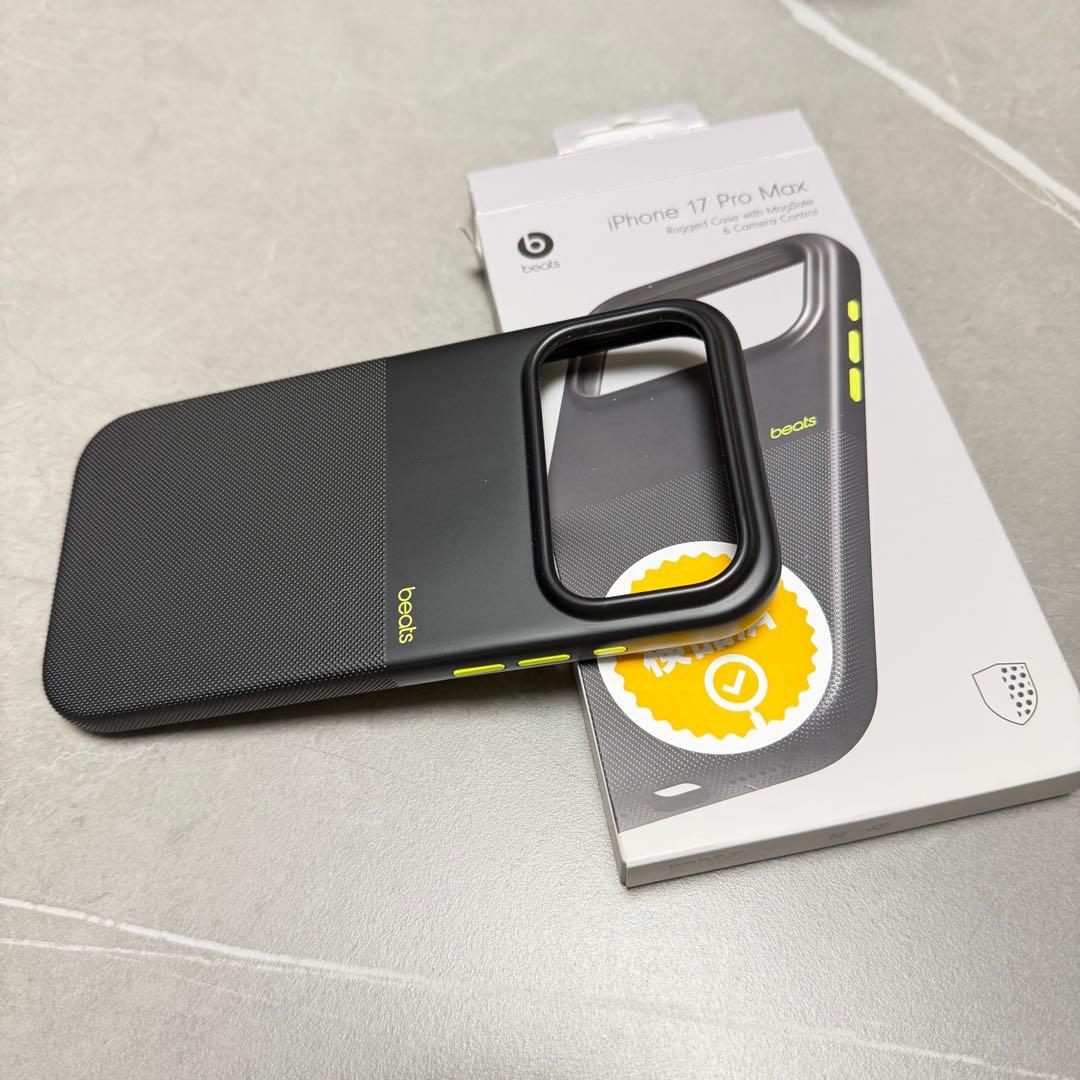 Beats iPhone 17 Pro Max Rugged Case ブラック