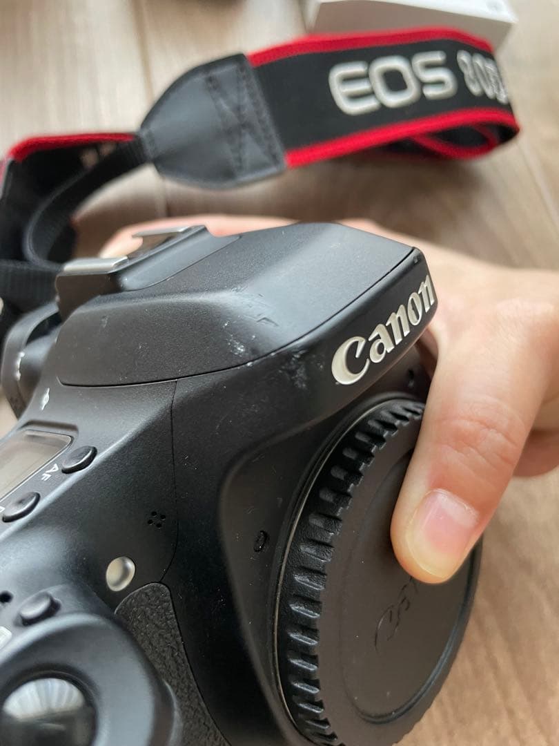canon EOS80D デジタルカメラ　おまけレンズ　ストロボ