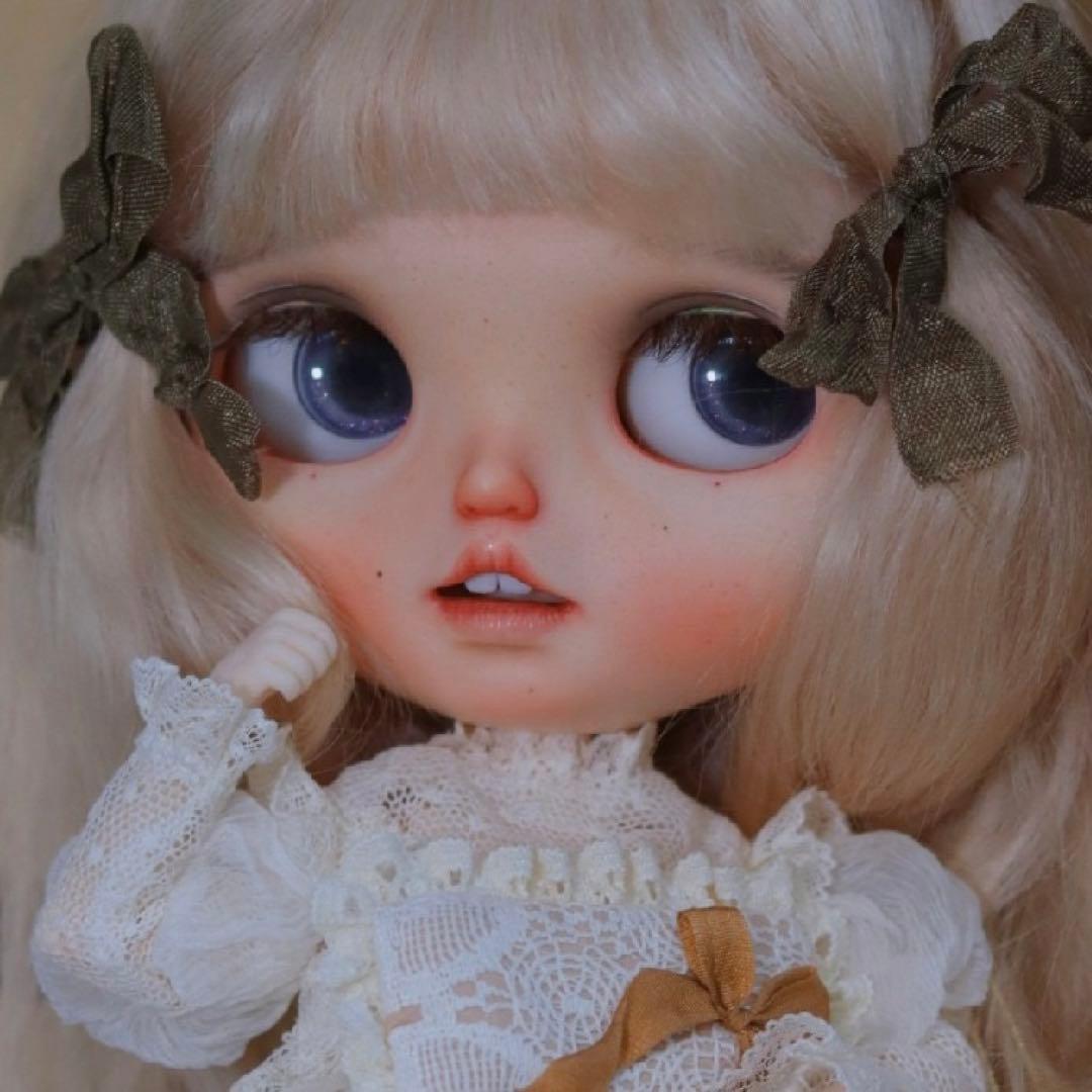 カスタムブライス 海外作家様 ドール 人形 かわいい 優しい 大人しい