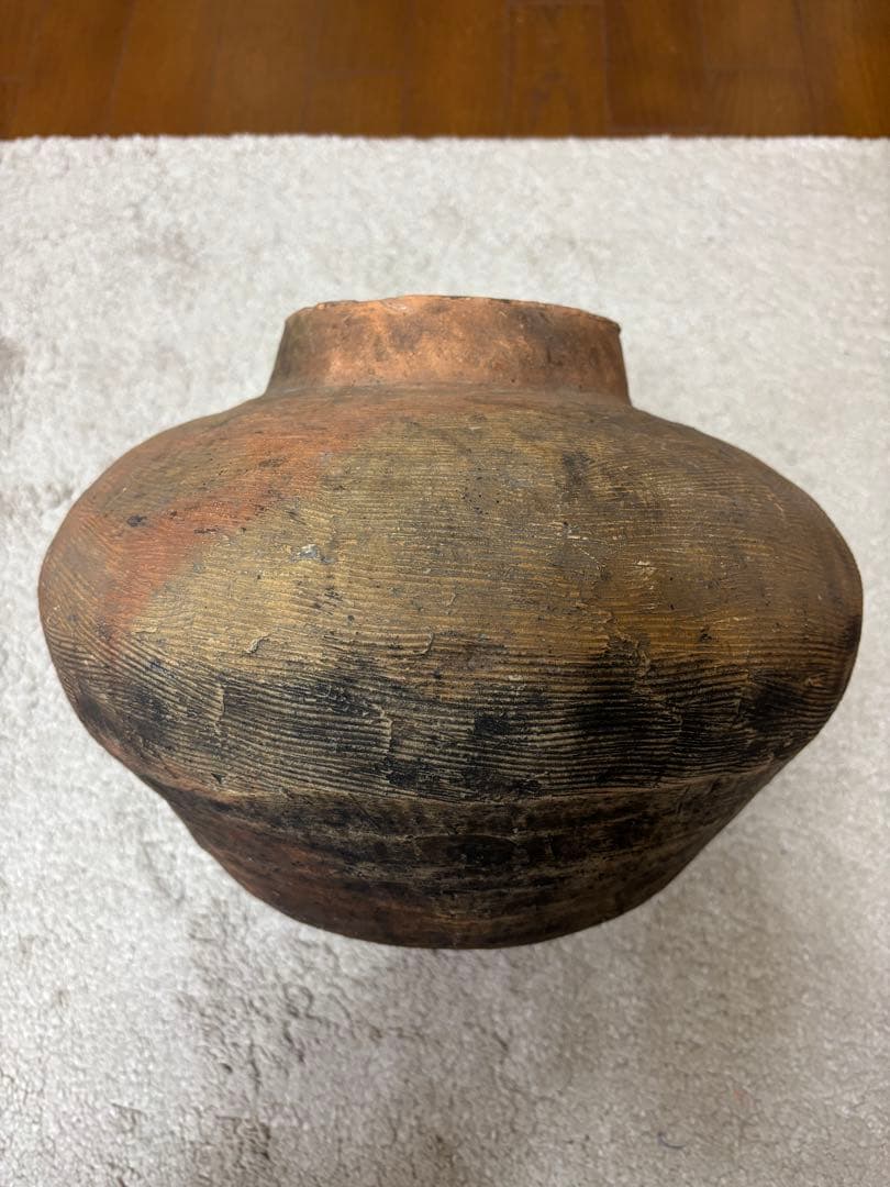 パナリ焼の壺 沖縄　素焼きの丸型土器