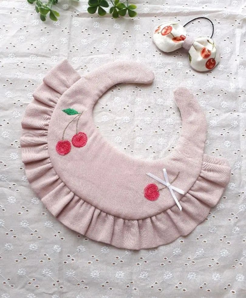 テディベア&チェリーのコロンとしたスタイ&コロンリボン(チェリー刺繍)