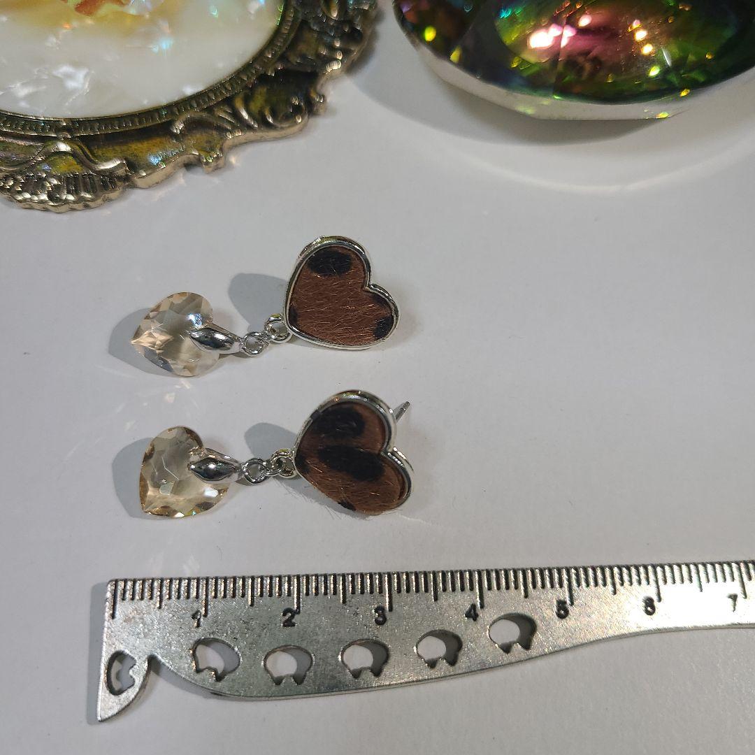 ハンドメイドピアス1689