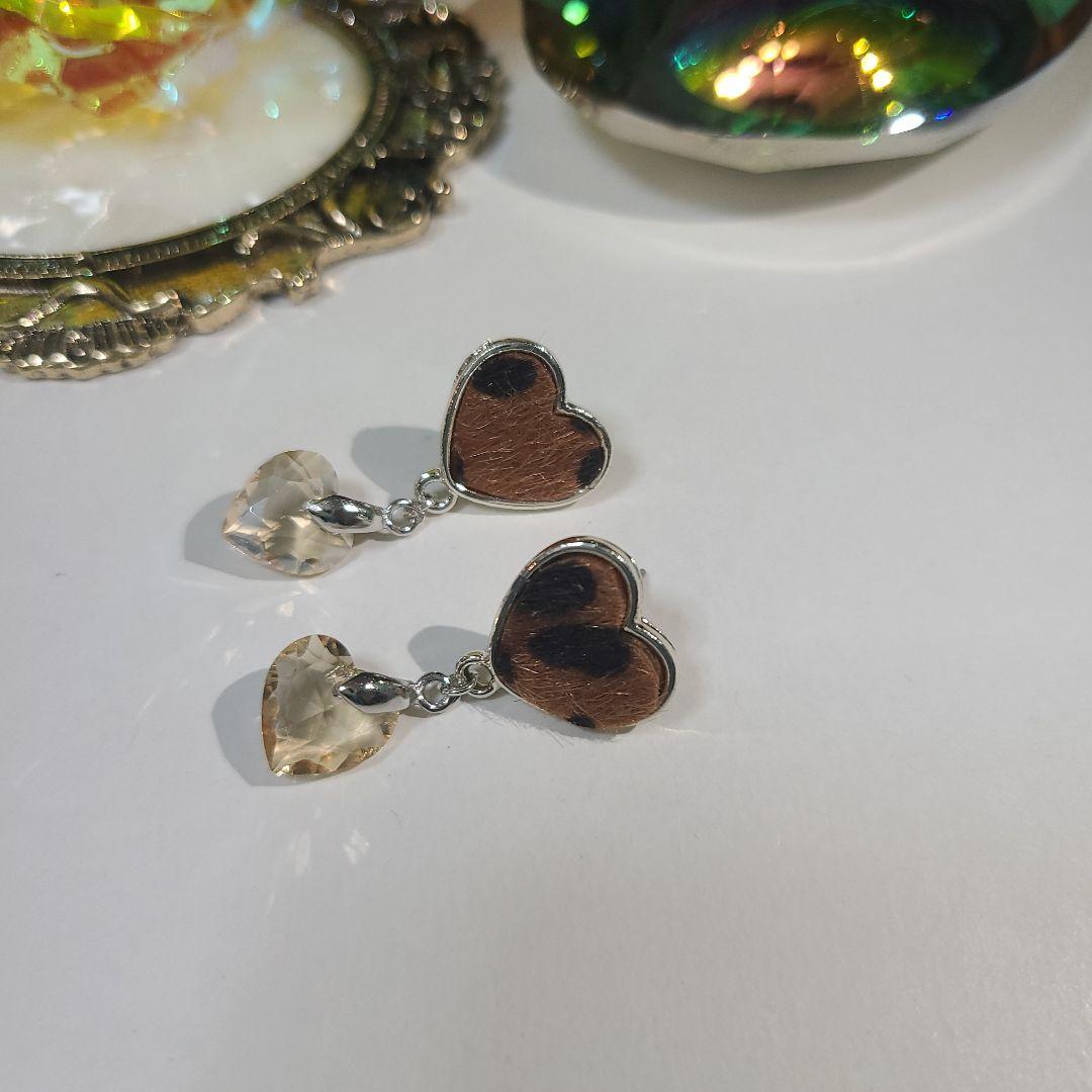 ハンドメイドピアス1689
