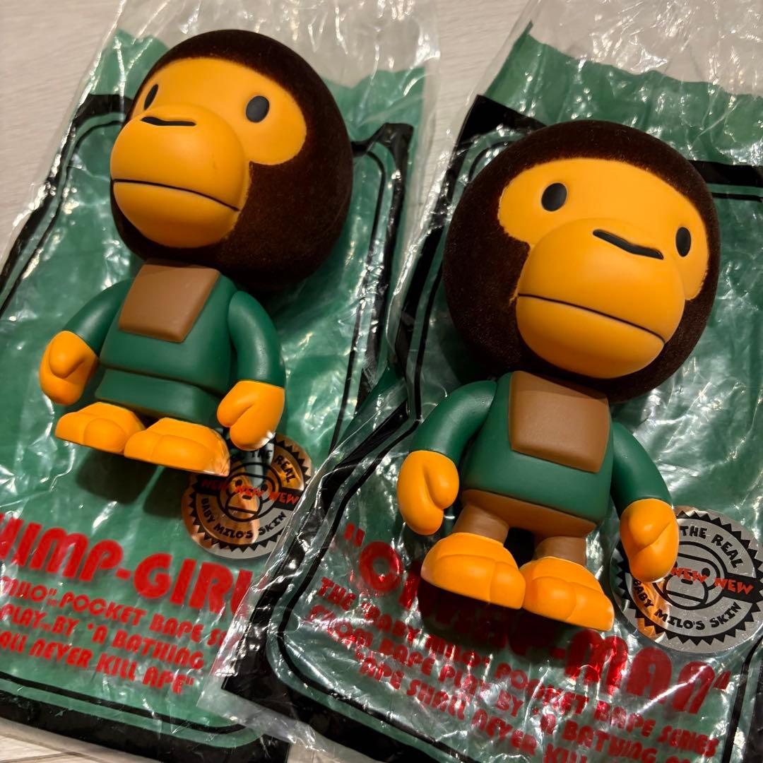 a bathing ape CHIMP GIRL&CHIMP MAN フィギュア