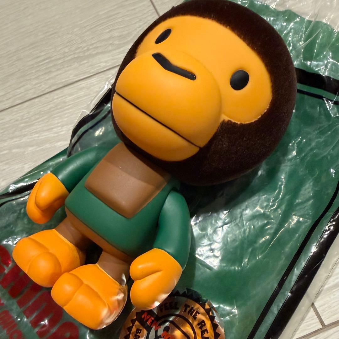 a bathing ape CHIMP GIRL&CHIMP MAN フィギュア