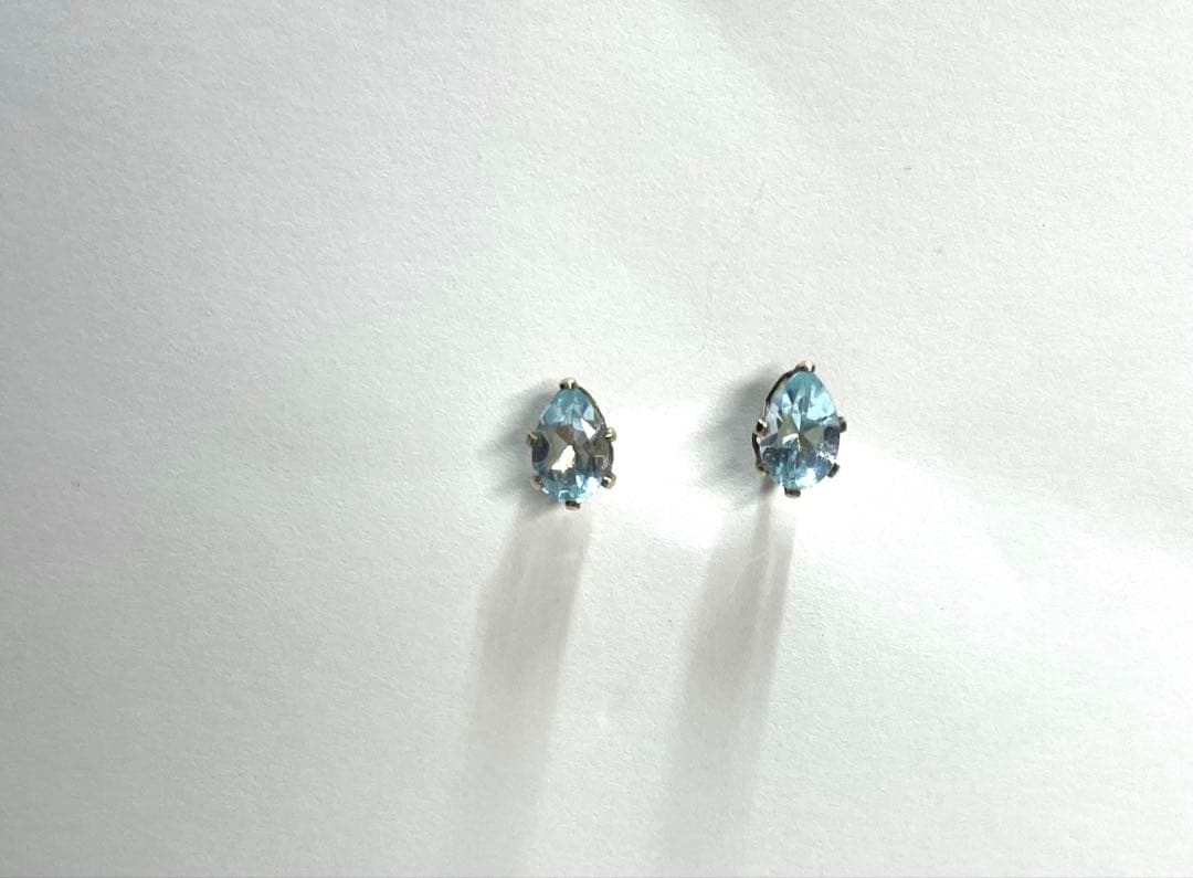 ピアス/天然石/11月誕生石/ブルートパーズ/ドロップ型ピアス/