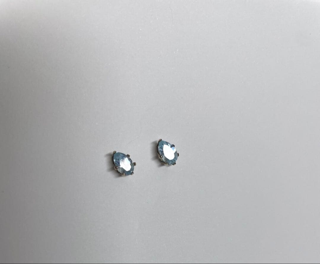 ピアス/天然石/11月誕生石/ブルートパーズ/ドロップ型ピアス/