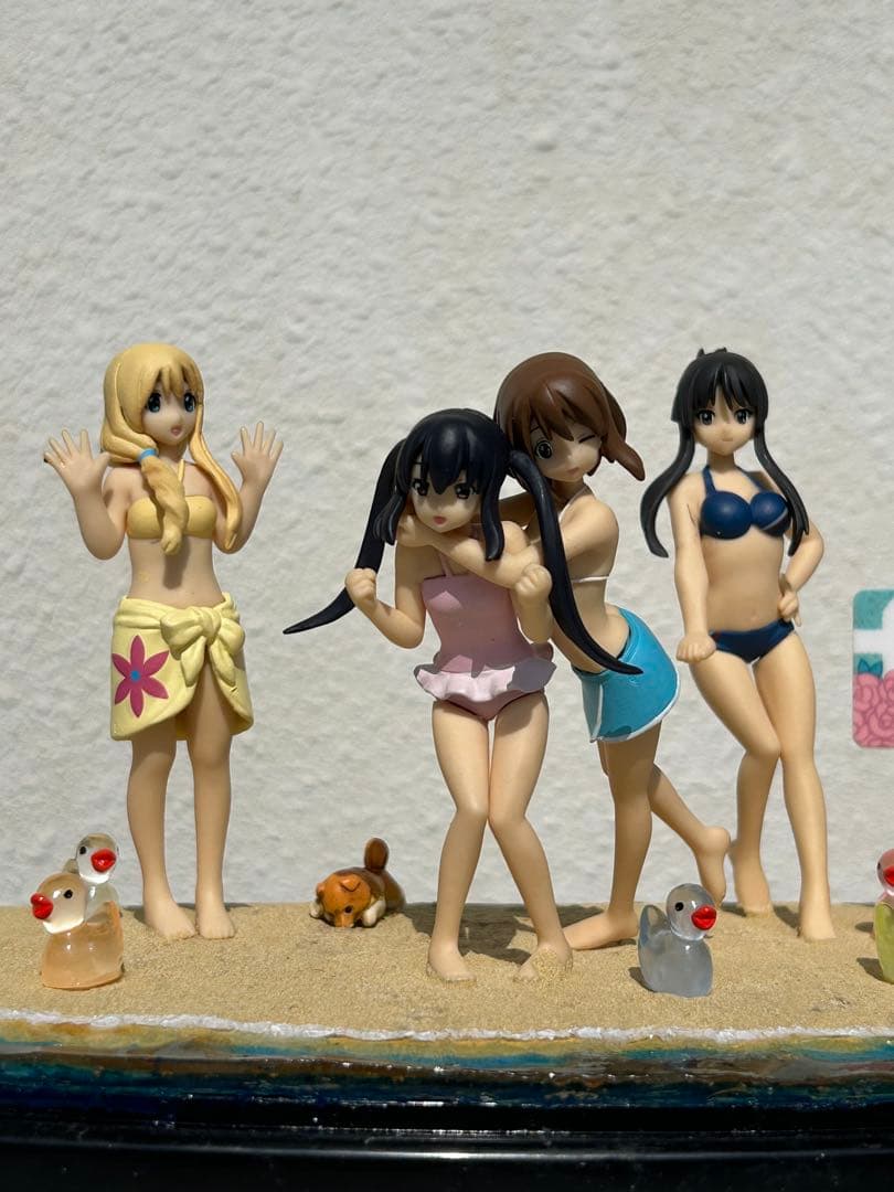 けいおん水着フィギュア5体自作砂浜ジオラマセット